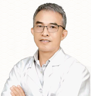 李盛青 主任 擅长治疗反流性食管炎，非萎缩性胃炎，萎缩性胃炎，慢性糜烂性胃炎，浅表性胃炎，胃及十二指肠溃疡，便秘等肠胃方面的问题。长期进行岭南特色中药的临床应用，教学和实验研究，参加国家和省部级课题多