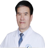 章文平  广州中医药大学教授 中医儿科副主任中医师 博士 研究生导师。从事儿科临床、教学、科研工作30多年。曾进修于北京儿童医院，系统学习儿童呼吸、消化、泌尿、内分泌科疾病的诊治。
