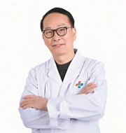 林一峰 广州中医药大学第三附属医院中医 骨科主任医师 中医杂病专家 医学教授 博士生导师。擅长：运用中医药治疗:颈椎病、腰椎间盘突出症、腰椎椎管狭窄症、强直性脊椎炎、腰椎不稳等颈肩腰腿疾病。