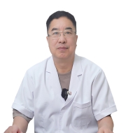 肖会泉，肝病博士，主任医师1985年毕业于湖北中医药大学中医系，1990年毕业于湖北中医药大学内科脾胃病专业硕士班，1995年考入广州中医药大学内科肝病博士，师从首届国医大师，广东省名老中医邓铁涛教授