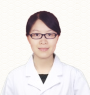 周凤华，副教授，副主任医师、医学博士、博士生导师。世界中联中医诊断学专业委员会委员、广东省中西医结合学会心血管病专业委员会委员、广东省人口文化促进会委员等学术职务。主要从事心血管疾病及代谢病。